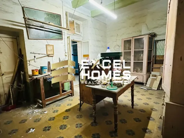 位于Senglea的房产