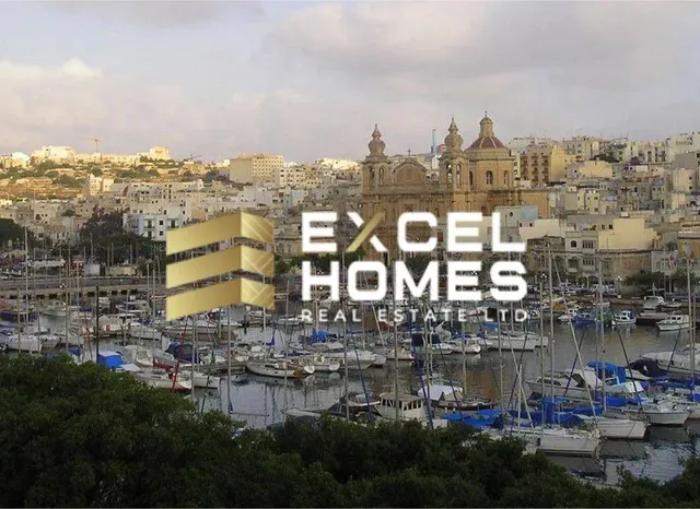 a large building with a bunch of boats in it