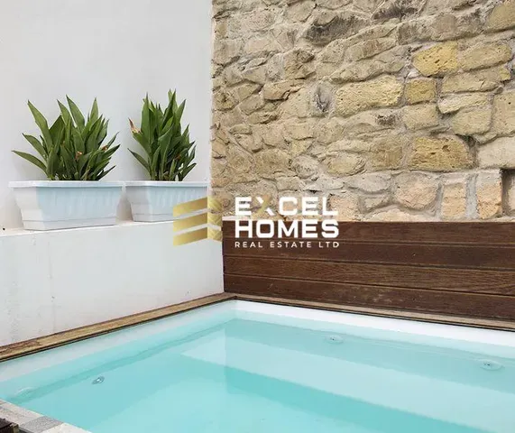 a bathroom with a tub and a tub tub tub