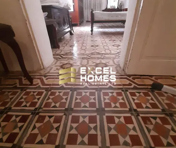 Property at Għajnsielem