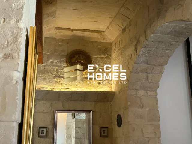 位于Żabbar的房产