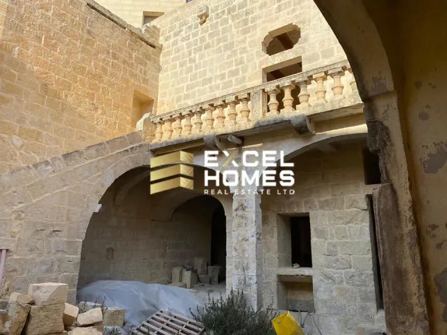 Property at Żebbuġ