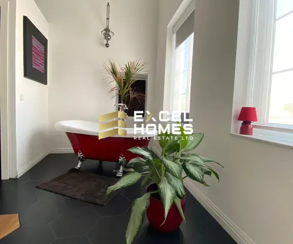 Property at Żebbuġ