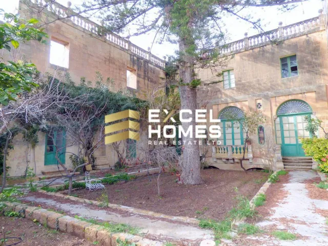 Property at Żebbuġ