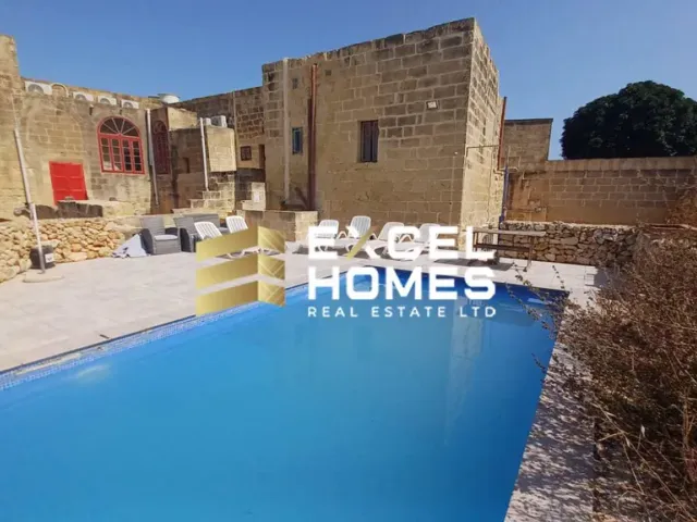 Property at San Lawrenz