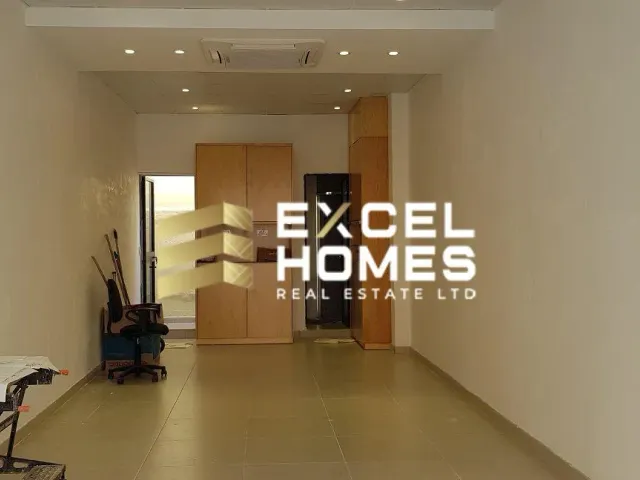 Нерухомість у Santa Venera