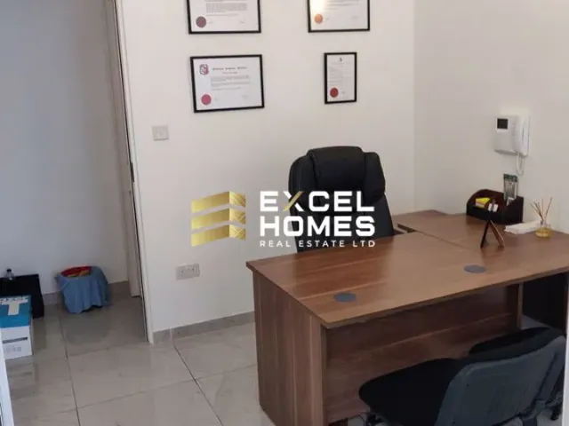 位于San Ġwann的房产