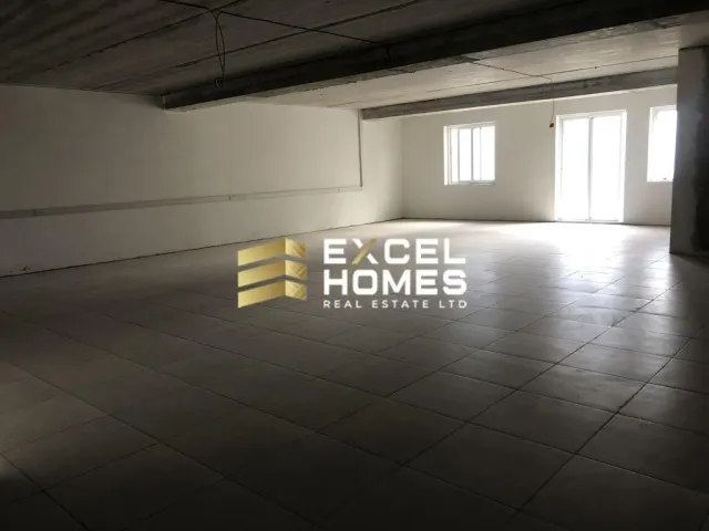 Commercial in Qormi