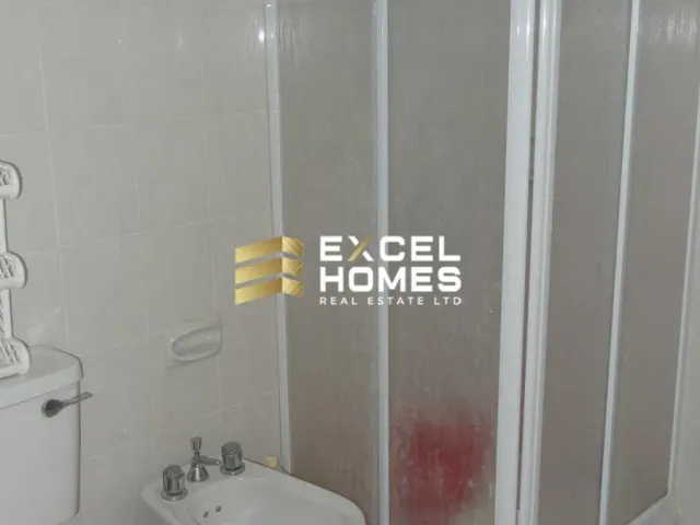 Property at Għajnsielem